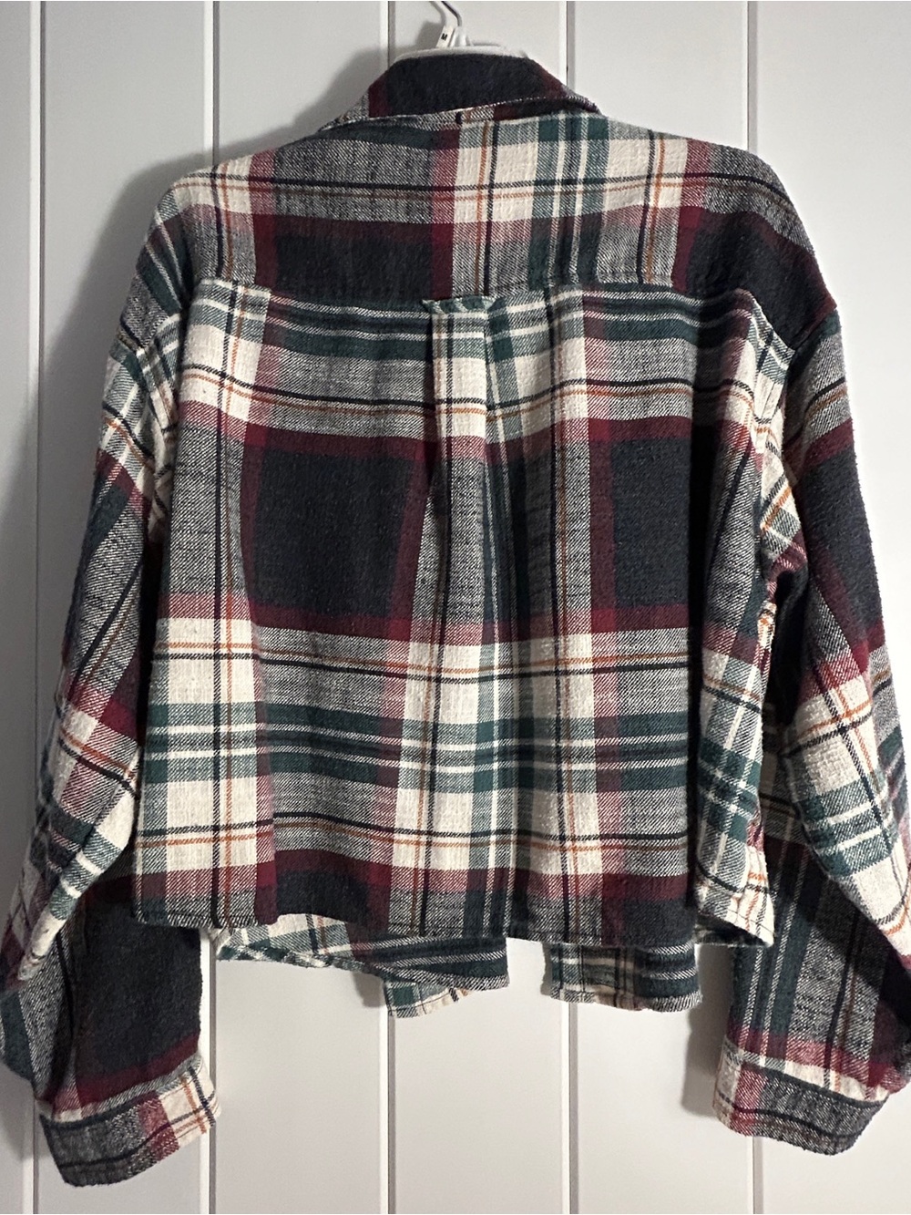 American Eagle shirt women’s XL Cropped plaid flannel XL crop top maroon green - Picture 2 of 16